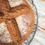 Roggen Dinkel Mischbrot Graubrot Rezept mit Hefe und Sauerteig | relleomein.de #ohnemilch #dinkel #roggen #brot